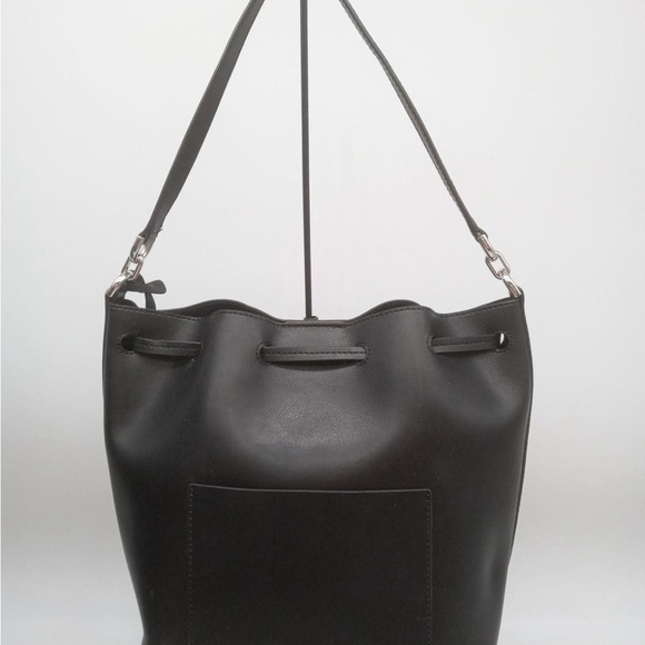 Michael Kors black purse bucket style - Picture 2 of 6